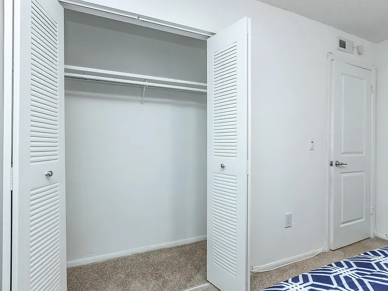 Urban Place Apartments — Photo 35