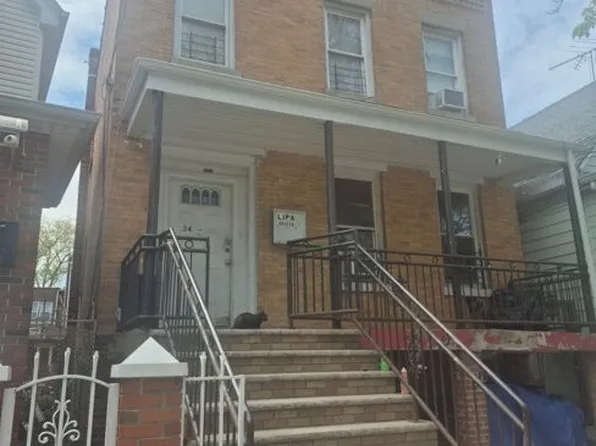 34-20 100th St, Corona, NY 11368