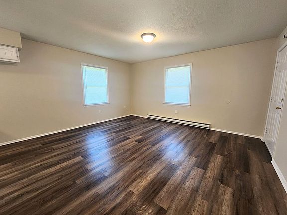 4th image of 2103 S Main St APT 11D