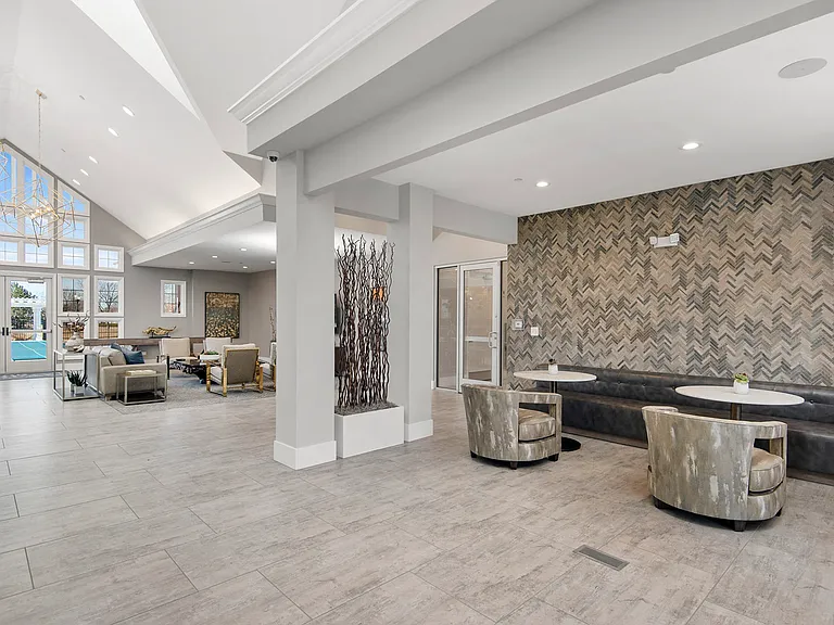 803 Corday at Naperville — Photo 7