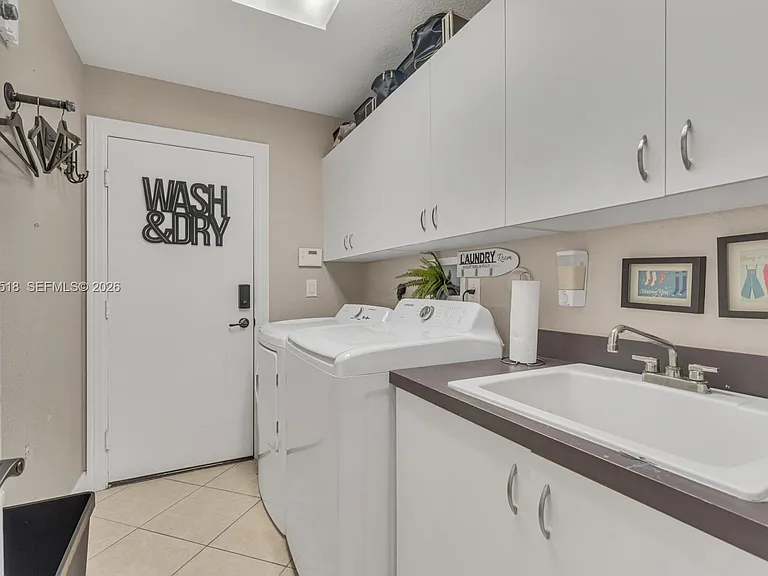 19500 SW 39th Ct — Photo 26