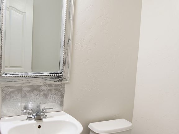 5th image of 748 W Paseo Celestial