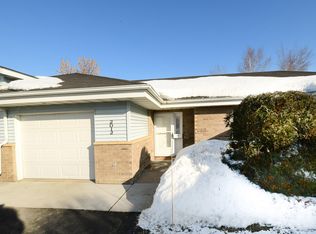 2012 Westminster Ct, Grand Forks, ND 58201