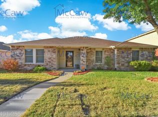1398 Stewart Dr, Rockwall, TX 75032