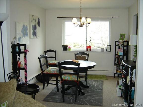 4th image of 527 Glendale Ave #527