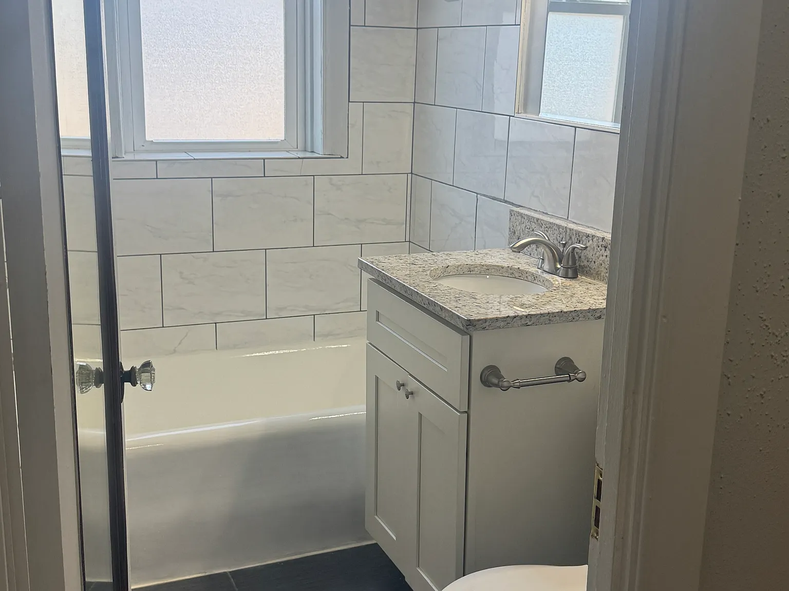Studio, 500 sqft, $1,145 — Photo 3