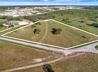 4327 Old Goliad Rd, Victoria, TX 77905