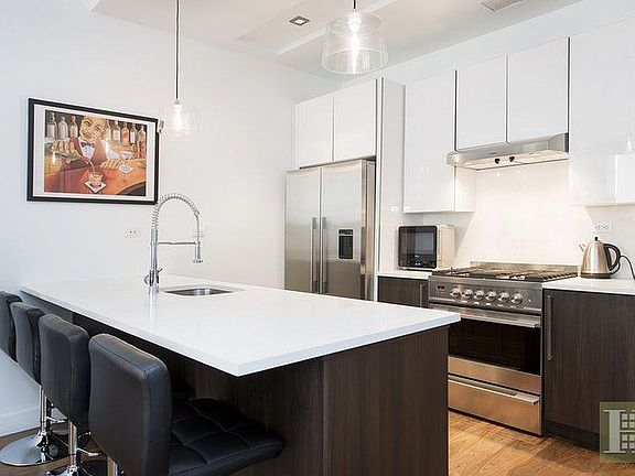 2nd image of 217 51st Ave APT 206