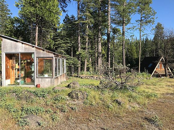 Greenhouse & gardens