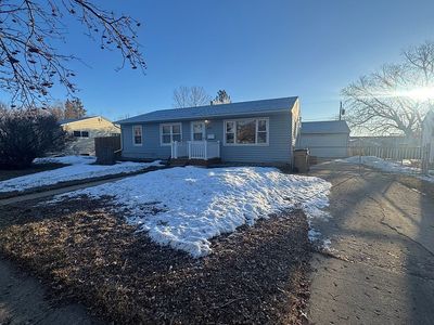1912 7th St NW, Minot, ND, 58703
