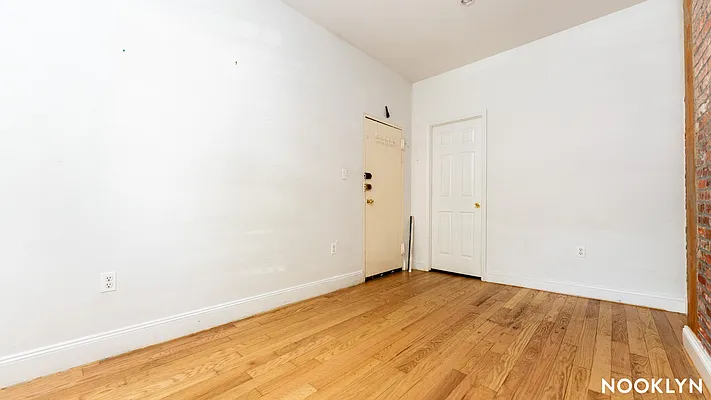 Rented by Nooklyn NYC LLC | media 25