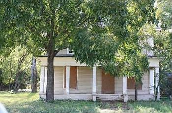 2nd image of 303 Turner St