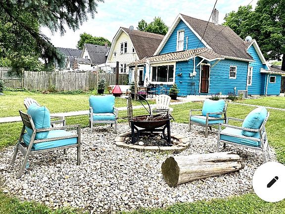 Enjoy this fall with family or friends around the fire pit this Fall Season!