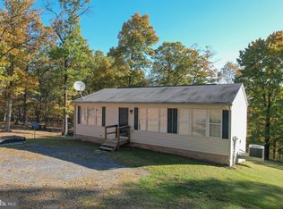 757 Pee Wee Ln, Hedgesville, WV 25427