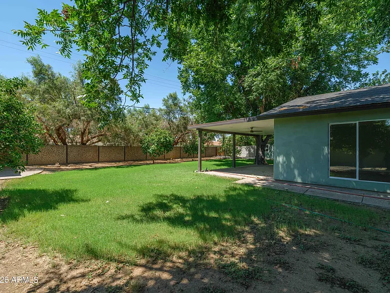 121 W Orchid Ln — Photo 36