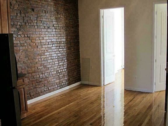 2nd image of 270 Linden St APT 3C
