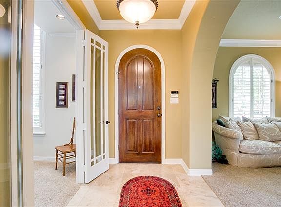 4th image of 2401 Silverstone Ln