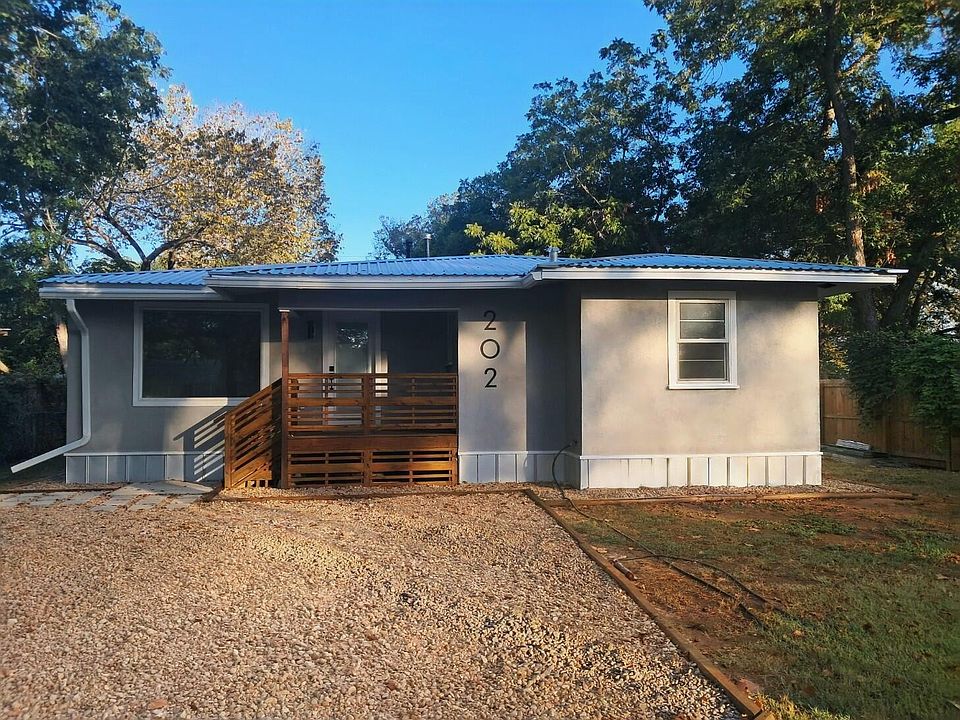 1st image of 202 Jones St