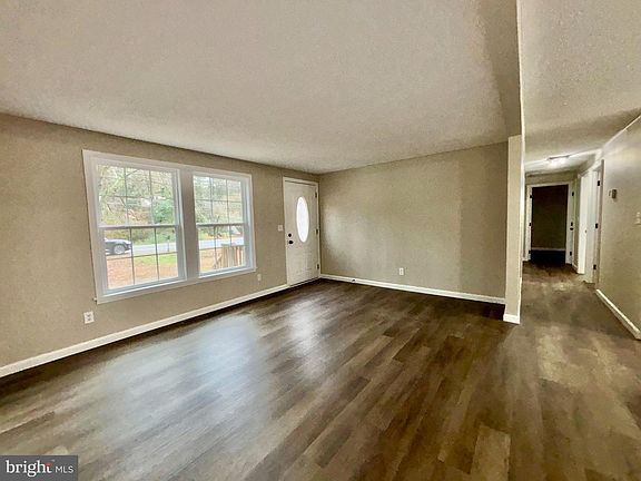 4th image of 12995 Rousby Hall Rd