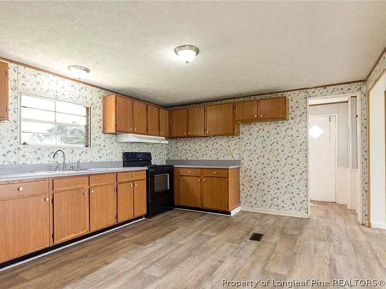 102 Ironwood Rd — Photo 12
