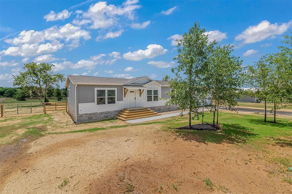 6902 Atakapan Trl, Bedias, TX 77831 | MLS #76490945 | Zillow