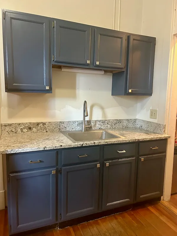 3 bed, 956 sqft, $3,400 — Photo 3