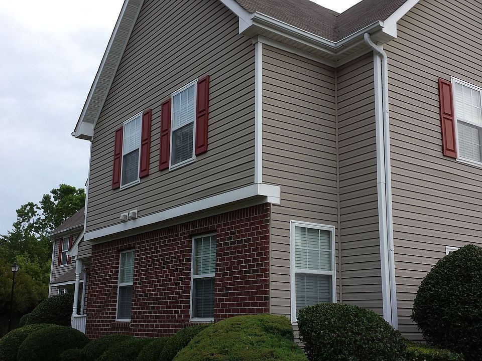 1st image of 618 Willow Green Ct