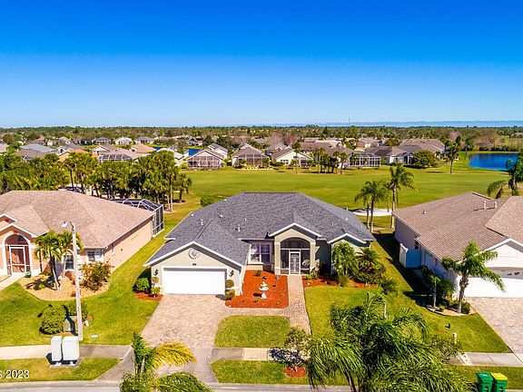 3rd image of 2563 Canterbury Cir