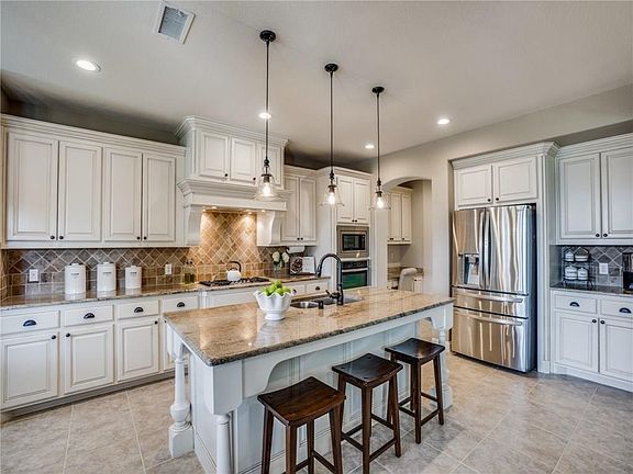 5th image of 1531 Silent Brook Ct