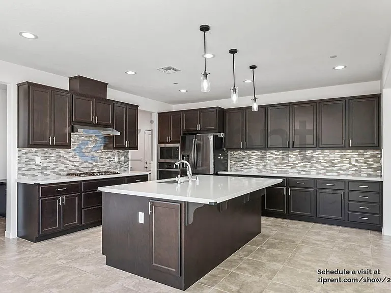 350 E Huntley Ave — Photo 13
