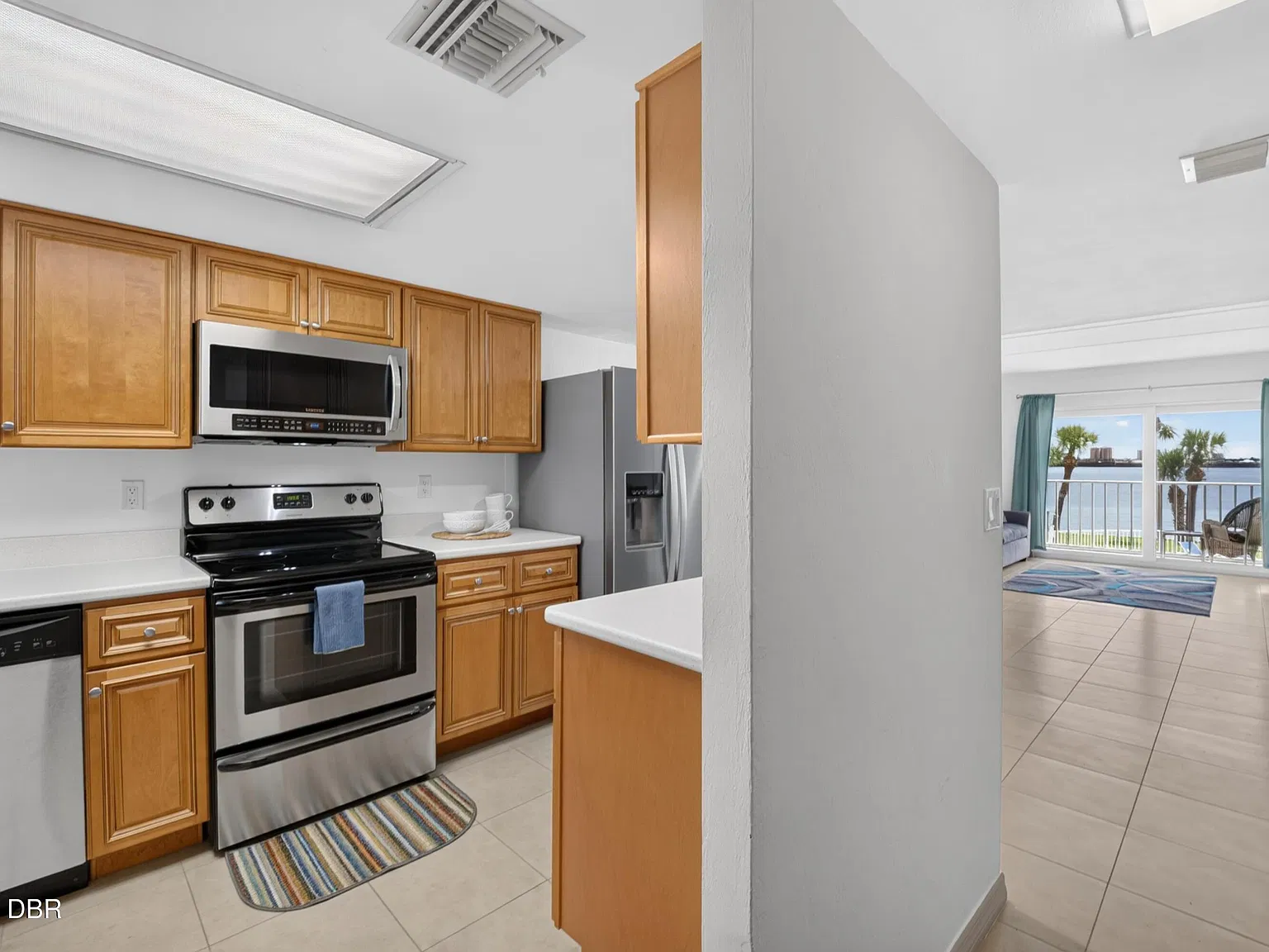 3131 S Ridgewood Ave — Photo 4