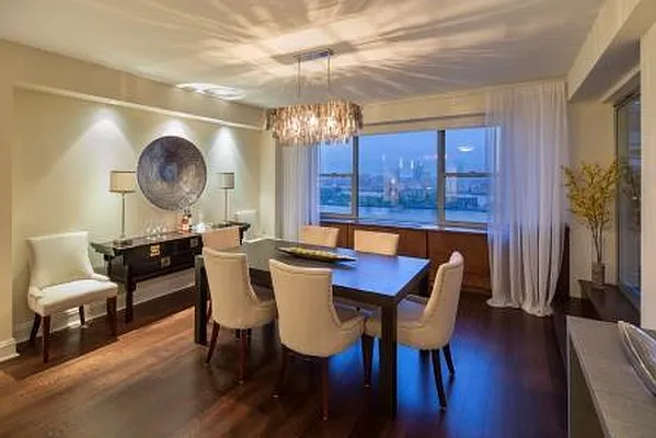 Sold by Modlin Group | media 20