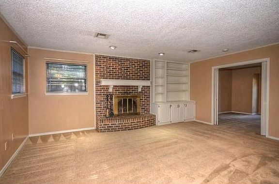 3rd image of 1809 Burnt Oak Dr
