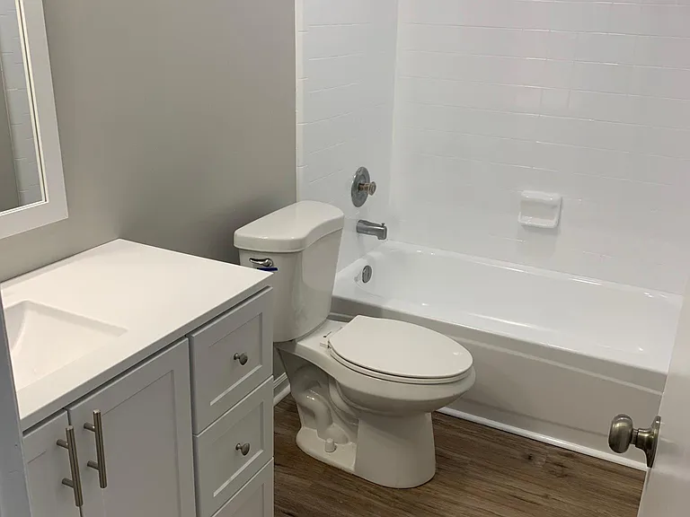 1798 Falconcrest Dr — Photo 13