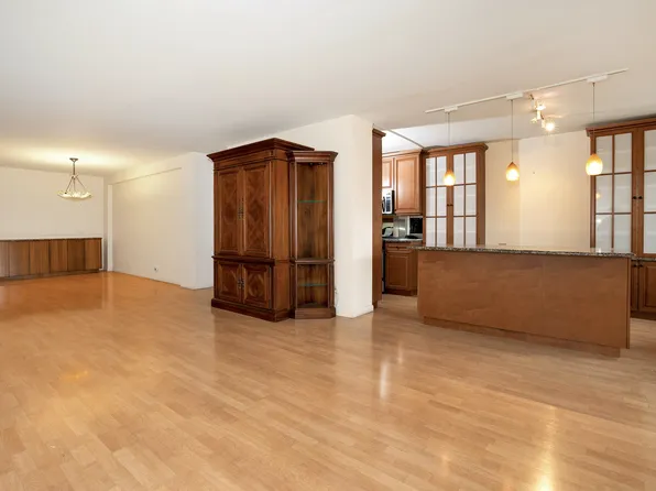 3530 Henry Hudson Parkway 9G image 3 of 32