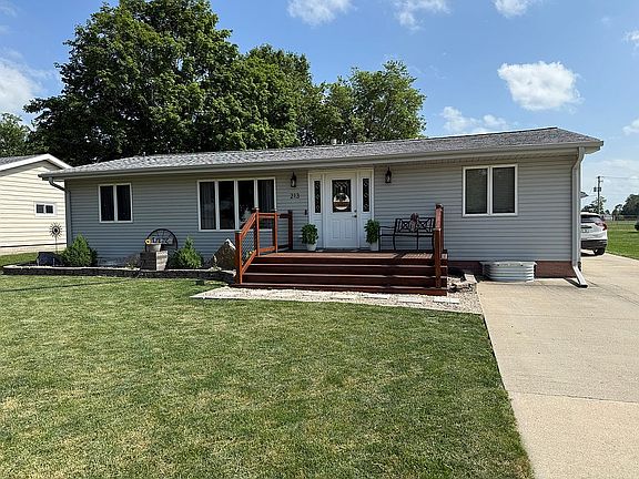2nd image of 213 E Wilcox Way