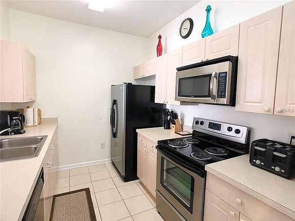 5th image of 2302 Silver Palm Dr APT 301