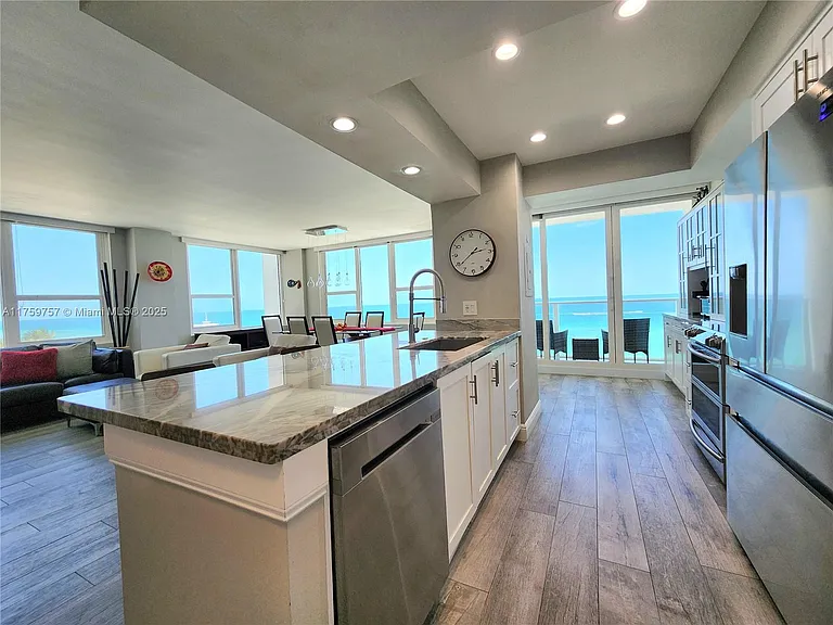 3505 S Ocean Dr #612 — Photo 16