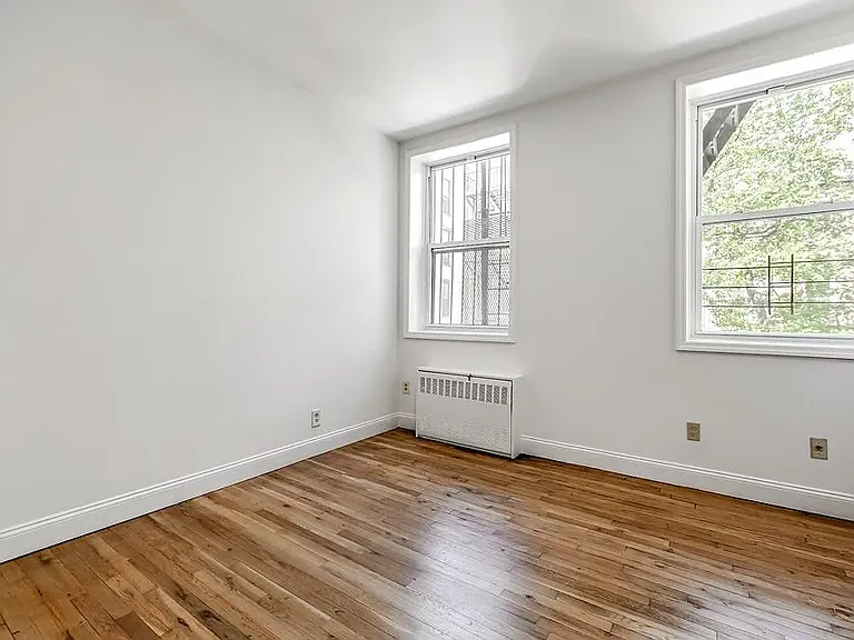67 Clifton Pl #2R — Photo 4