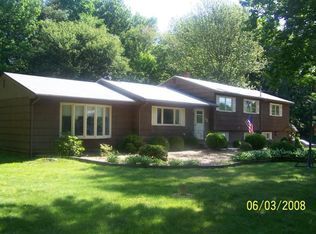 46 Woodlawn Rd, Monroe, CT 06468