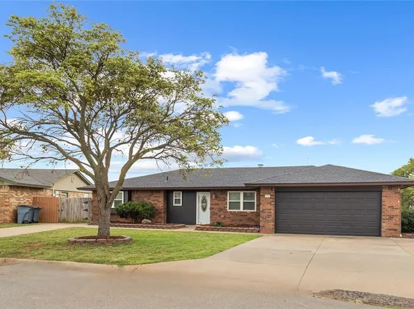 171 Circle Dr, Weatherford, OK 73096