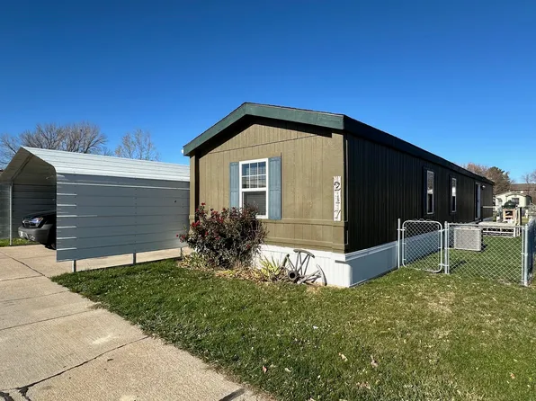 217 Valley Vw, Kearney, NE 68847