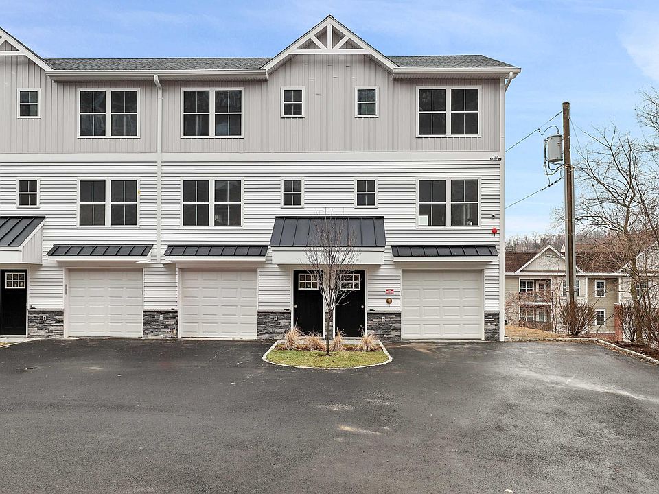 1st image of 3 Woodlands Ave #8