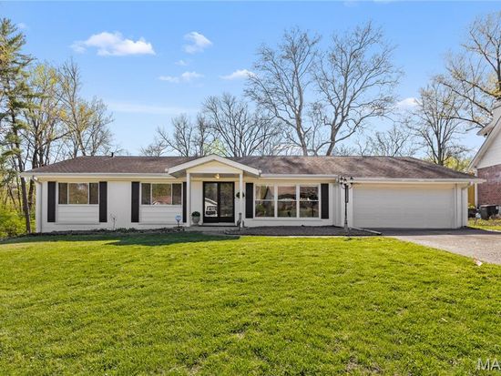 13016 Ambois Dr, Saint Louis, MO 63141