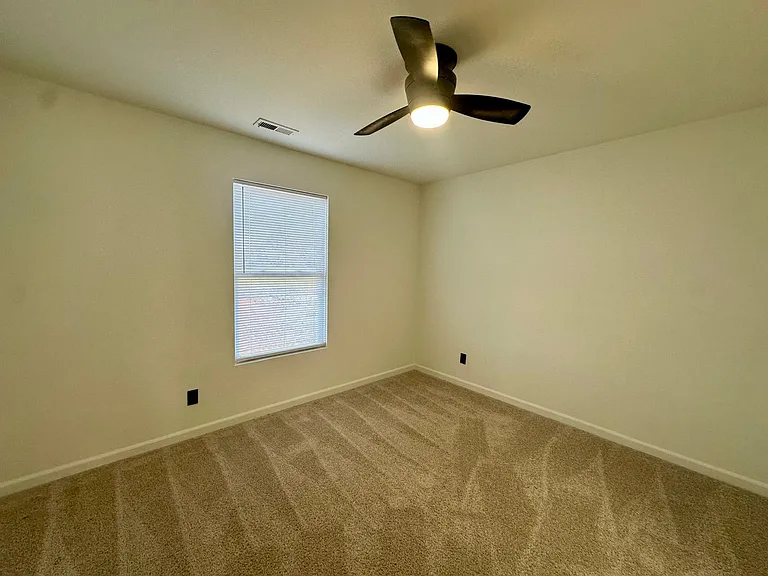 340 Zander Woods Ct — Photo 14