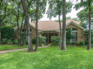 3072 High Cliff Dr, Grapevine, TX 76051