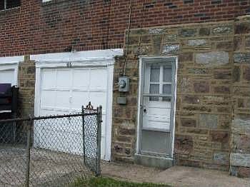 3rd image of 818 Darnell Ave