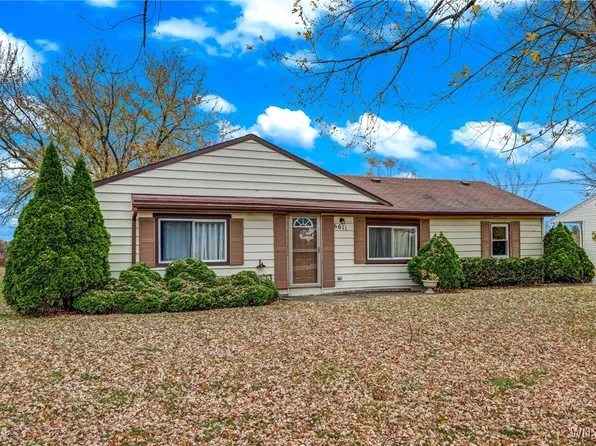 6611 Walmore Rd, Niagara Falls, NY 14304