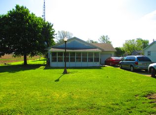 227 Center St, State Line City, IN 47982