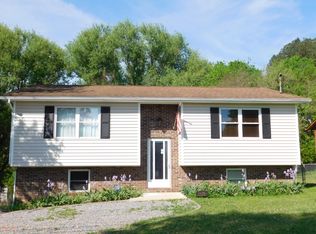 1406 Richardson St, Athens, TN 37303